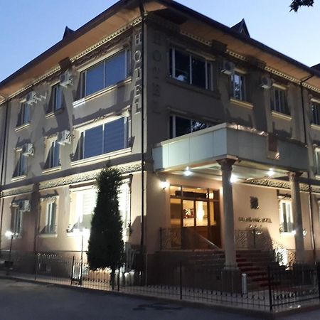 Grand Nur Hotel タシュケント エクステリア 写真